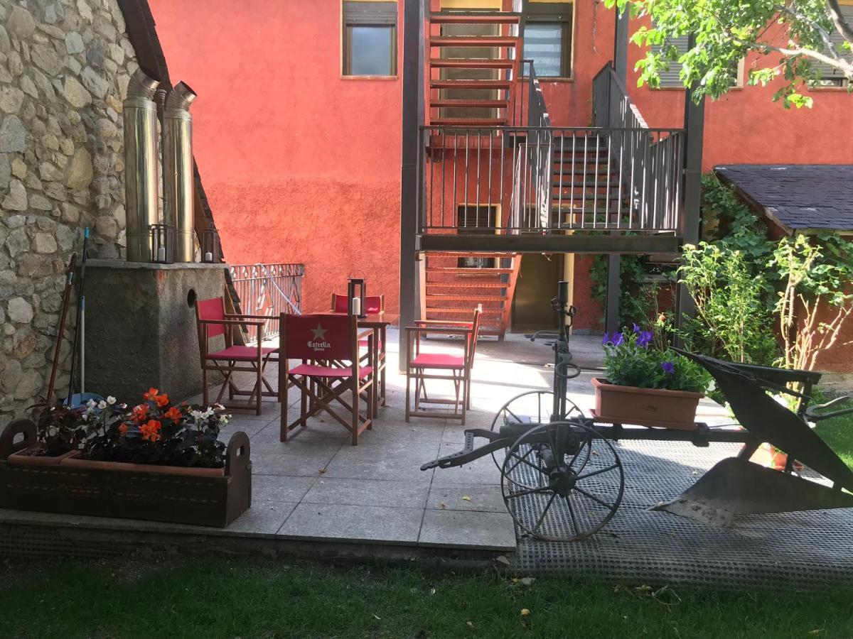 Hotel Saueth Tredós Exteriör bild