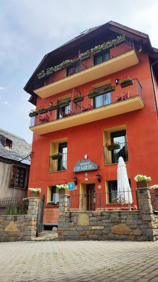 Hotel Saueth Tredós Exteriör bild