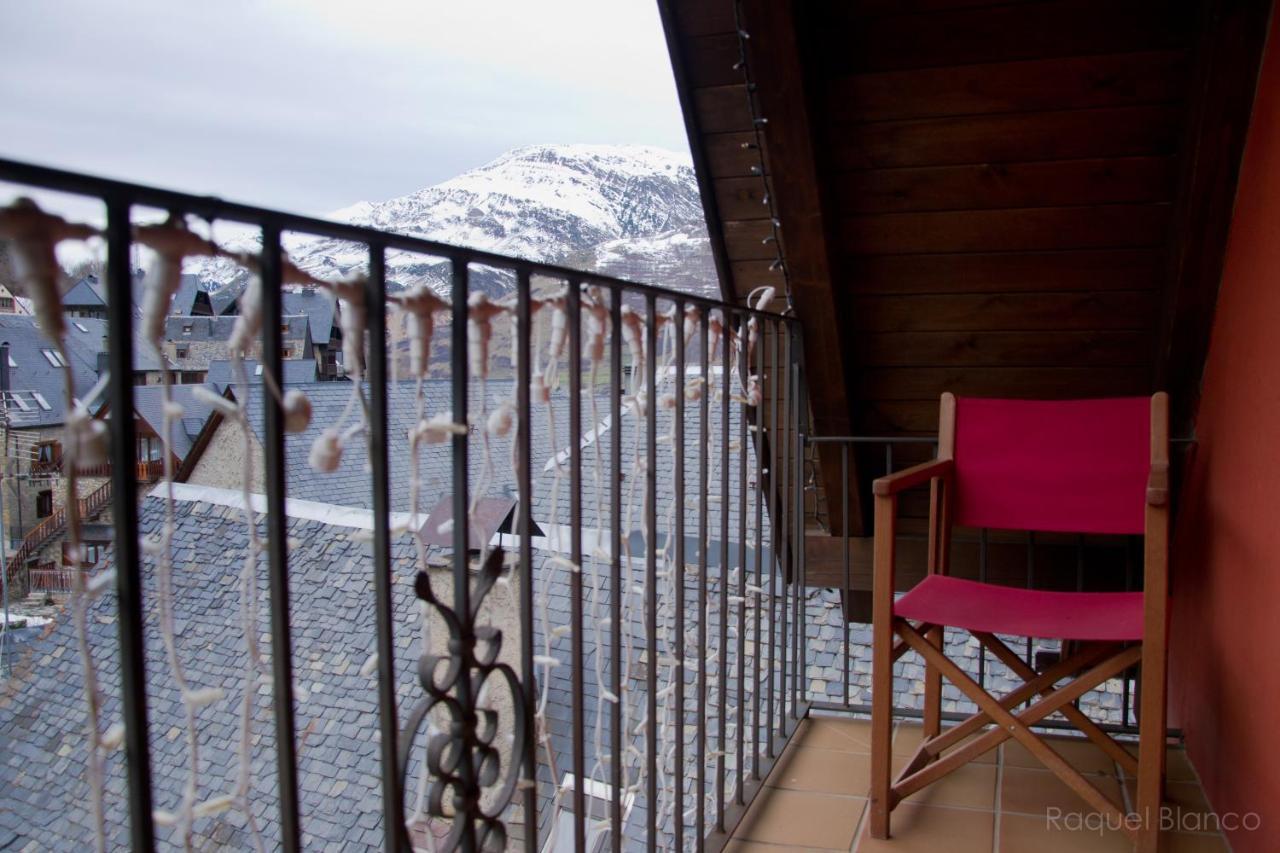 Hotel Saueth Tredós Exteriör bild